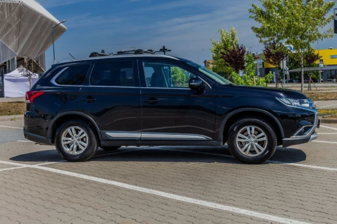 mitsubishi-outlander-20-cleartec-4wd-lpg-big-2
