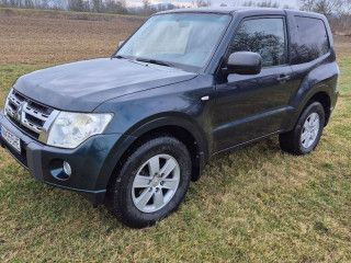 mitsubishi-pajero-32-di-d