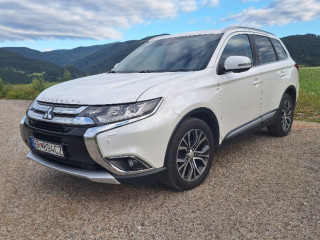 mitsubishi-outlander-22-di-d-instyle-s-awc-7-miest-1-majitel