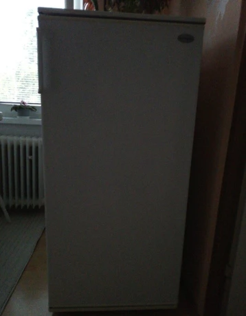 predam-starsiu-ladnicku-s-vyparnikom-big-0