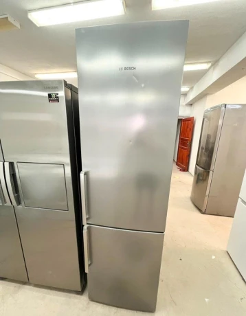 predam-chladnicku-bosch-200cm-big-0