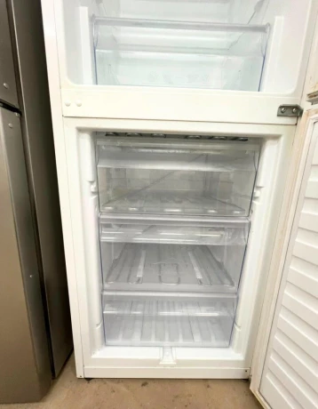 predam-chladnicku-whirlpool-190cm-big-3
