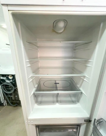 predam-chladnicku-whirlpool-156cm-big-2