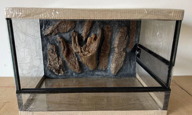 zariadene-terarium-50x35x35-a-50x40x40-big-1