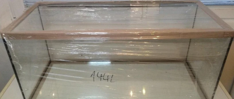 akvarium-90x30x40-90x35x40-a-90x40x40-big-4