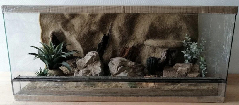terarium-90x40x40-s-3d-stenou-big-0