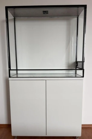 terarium-90x35x80-so-skrinkou-big-1