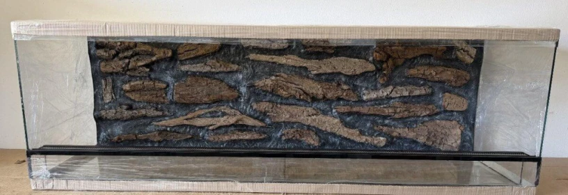 terarium-125x40x40-s-3d-stenou-big-1