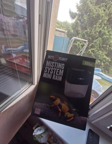 repti-planet-misting-system-mini-rain-800-big-0