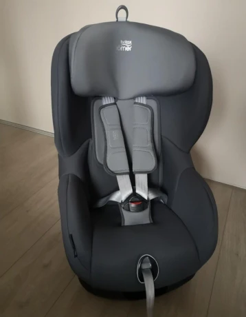 autosedacka-britax-trifix-2-big-0