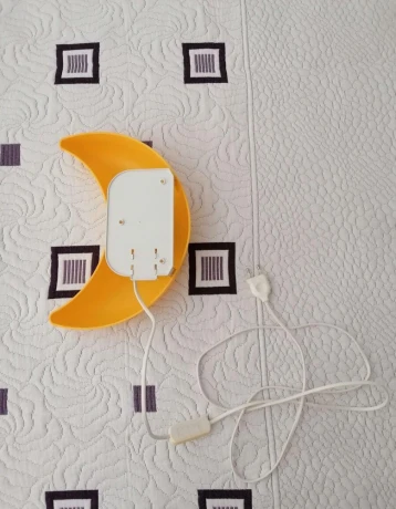 predam-monitor-dychu-nanny-plus-lampicka-ikea-big-3