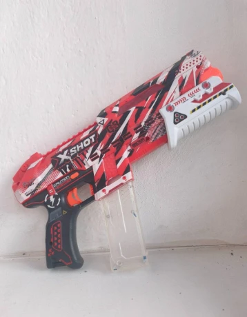 zuru-xshot-hyper-gel-blaster-clutch-big-0