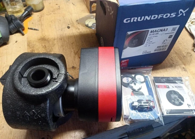 grundfos-magna3-25-40-180-big-2