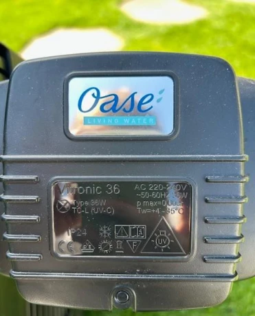 predam-oase-biosmart-18000-uv-lampa-oase-vitronic-36-w-big-1