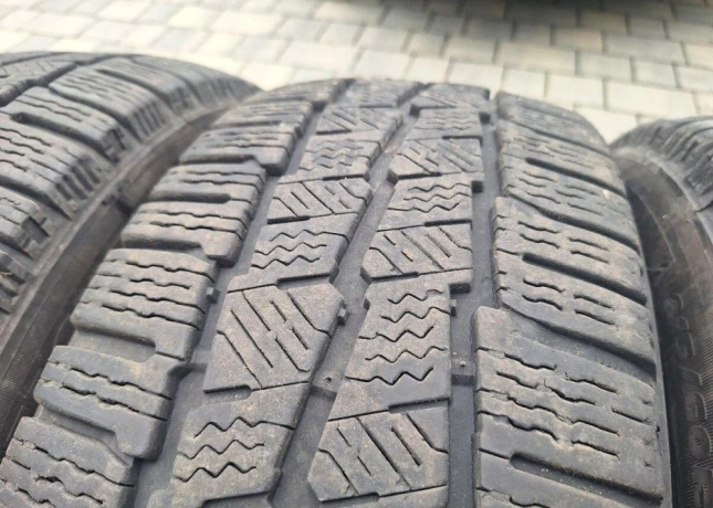 michelin-agilis-alpin-21560-r17-c-big-4