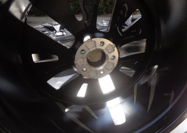 5x112-r21-audi-q8-e-tron-e-tron-new-aludisky-black-big-4
