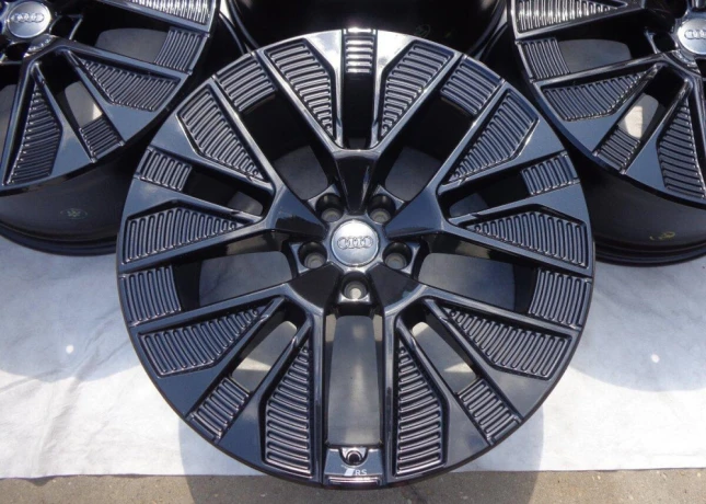 5x112-r21-audi-q8-e-tron-e-tron-new-aludisky-black-big-0