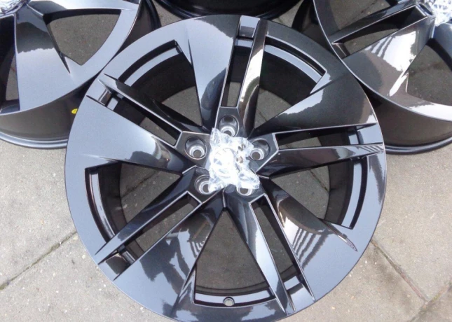 5x112-r19-skoda-enyaq-skoda-elroq-new-aludisky-big-0