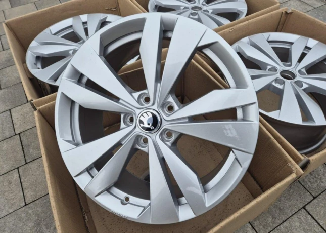 disky-18-5x112-vw-oem-golf-passat-id3-id4-audi-skoda-sea-big-4
