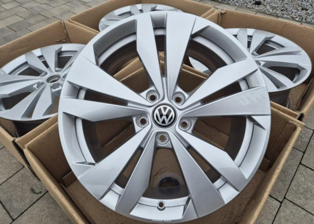 disky-18-5x112-vw-oem-golf-passat-id3-id4-audi-skoda-sea-big-0