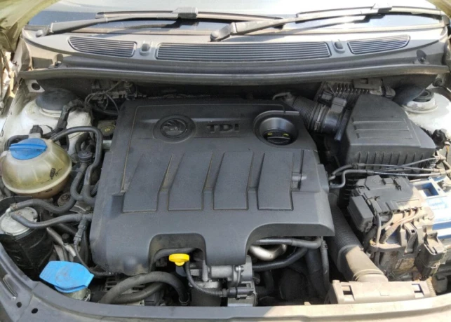 prevodovka-spojka-skoda-fabia-ii-16-tdi-starter-big-2