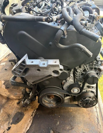 kompletny-motor-16-tdi-77kw-clhclhaclhbclhc-160-000km-big-3