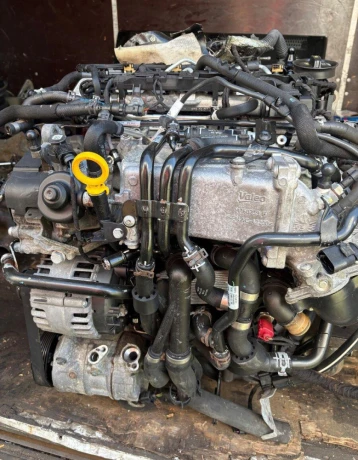 kompletny-motor-16-tdi-77kw-clhclhaclhbclhc-160-000km-big-0