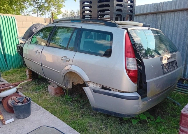 rozpredam-ford-mondeo-mk3-20tdci-big-0