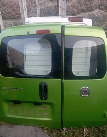 peugeot-bipperfiat-fiorinonemo-big-3