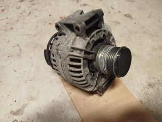 predam-alternator-na-mercedes-benz-w203-18-benzin