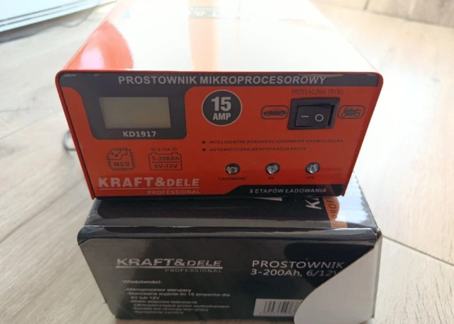 nabijacka-autobaterii-15a-big-1