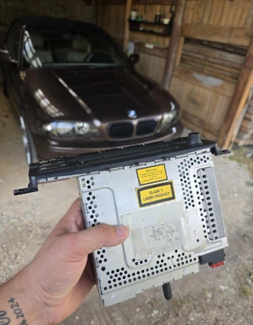 autoradio-bmw-bussiness-cd-big-2