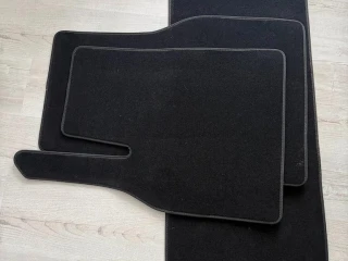 tesla-model-y-juniper-rohoze-koberce-original-nove