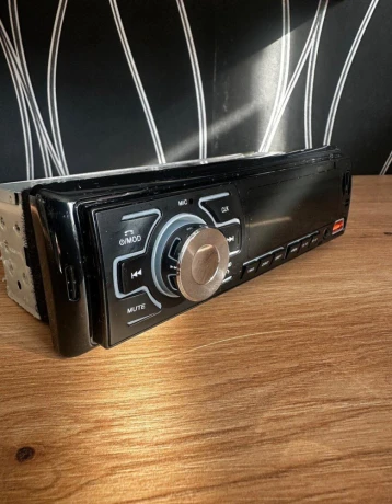 1din-autoradio-bluetooth-big-1