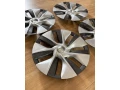 original-tesla-19-kryty-kolies-small-2