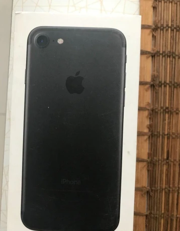 iphone-7-plus-prislusenstvo-big-1