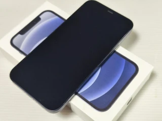 iphone-12-128-gb-black-krasny-stav-zdravie-baterie-100