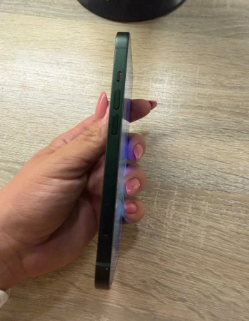 iphone-13-256gb-big-3