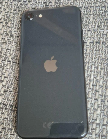 iphone-se-2020-64gb-big-4