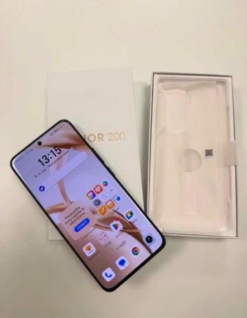honor-200-8256gb-big-1