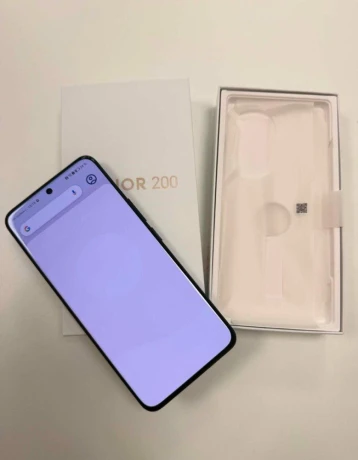honor-200-8256gb-big-2