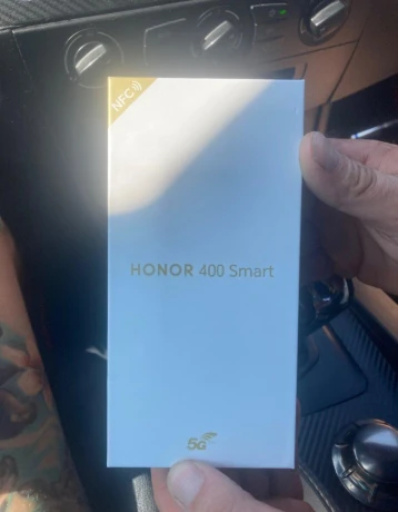 honor-400-smart-big-0