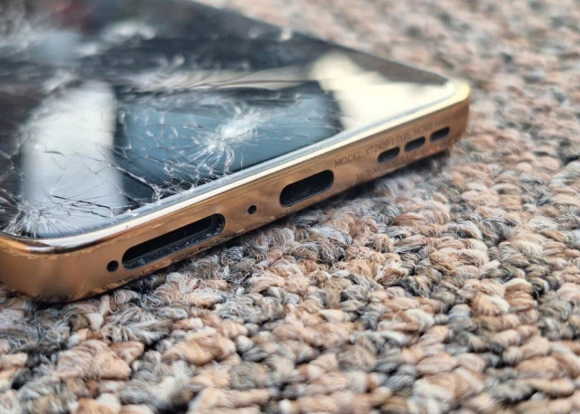 motorola-edge-50-neo-oem-displej-big-3