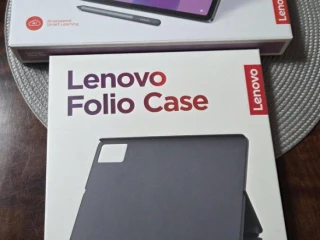 tablet-lenovo-pero-puzdro