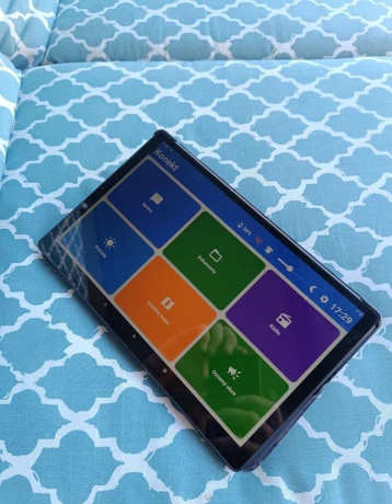 tablet-lenovo-m10-fhd-plus-big-1