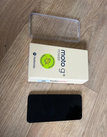 motorola-moto-g15-power-256-gb-zelena-big-2