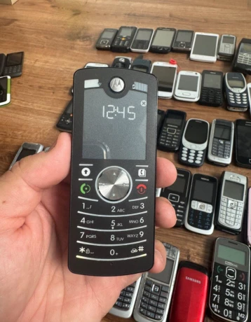 motorola-f3-motofone-big-0