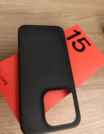 oneplus-15-original-magneticky-kryt-big-2