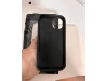 predam-kryt-guess-na-iphone-13-small-1