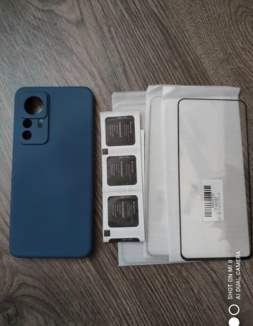 predam-puzdro-a-skla-na-xiaomi-12t-pro-big-0